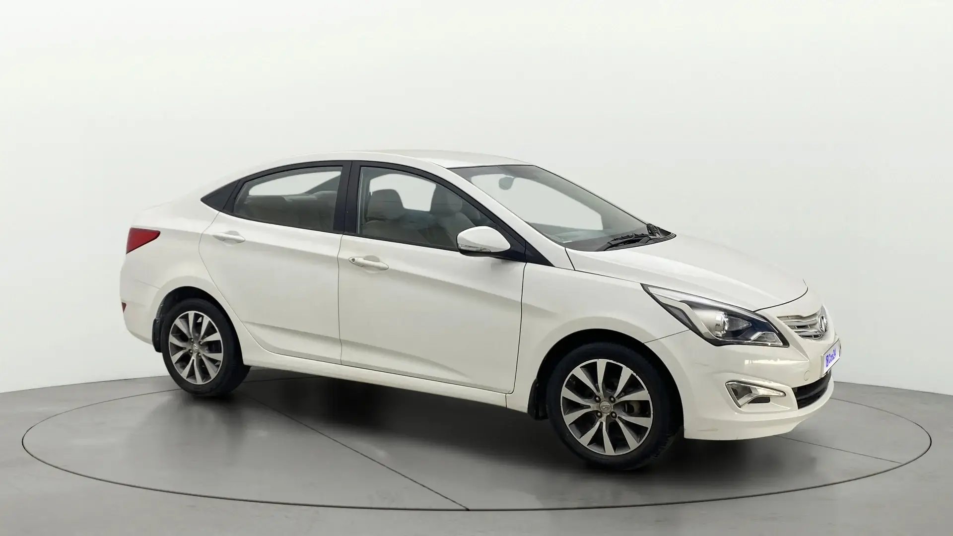 View 2017 Hyundai Fluidic Verna 1.6 VTVT SX Image 21 Used 2017 Hyundai Fluidic Verna 1.6 VTVT SX Image 21