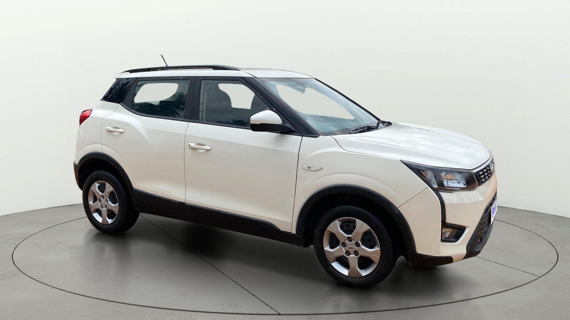 View 2021 Mahindra XUV300 W4 Petrol BS IV Image 35 Used 2021 Mahindra XUV300 W4 Petrol BS IV Image 35