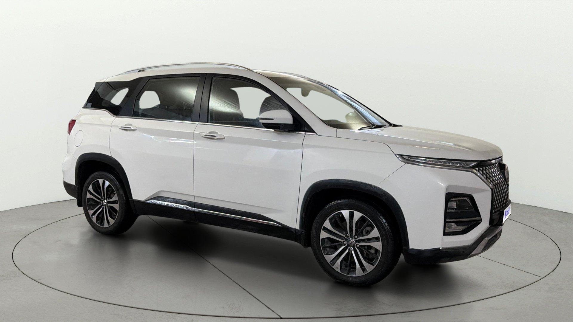 View 2023 MG Hector Plus Sharp Pro 7 Seater Diesel Image 15 Used 2023 MG Hector Plus Sharp Pro 7 Seater Diesel Image 15