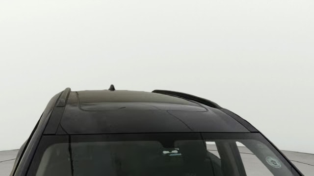 View Mahindra XUV700 Image 6 Used Mahindra XUV700 Image 6