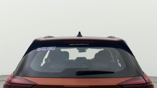 View Mahindra XUV700 Image 4 Used Mahindra XUV700 Image 4
