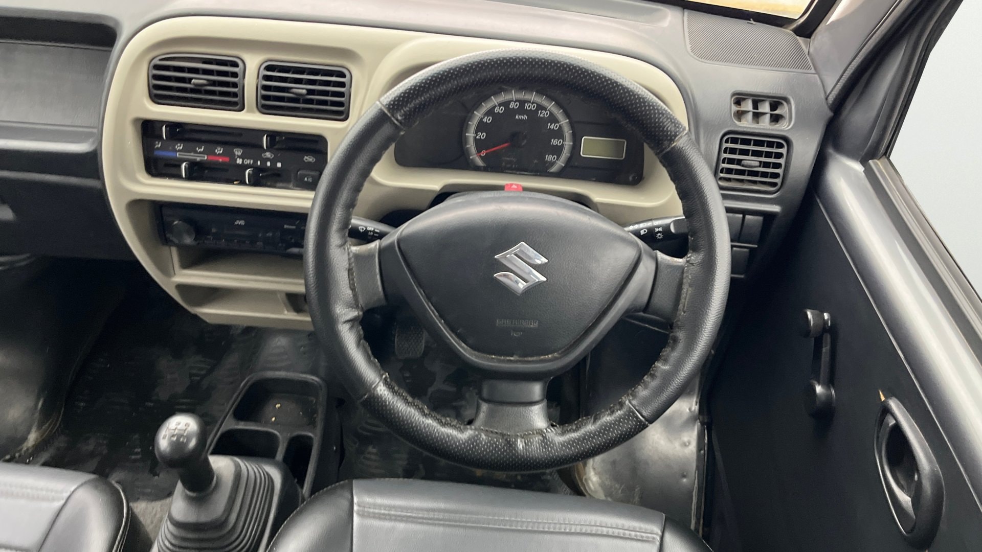 View 2021 Maruti Suzuki 1000 Base Variant Image 20 Used 2021 Maruti Suzuki 1000 Base Variant Image 20