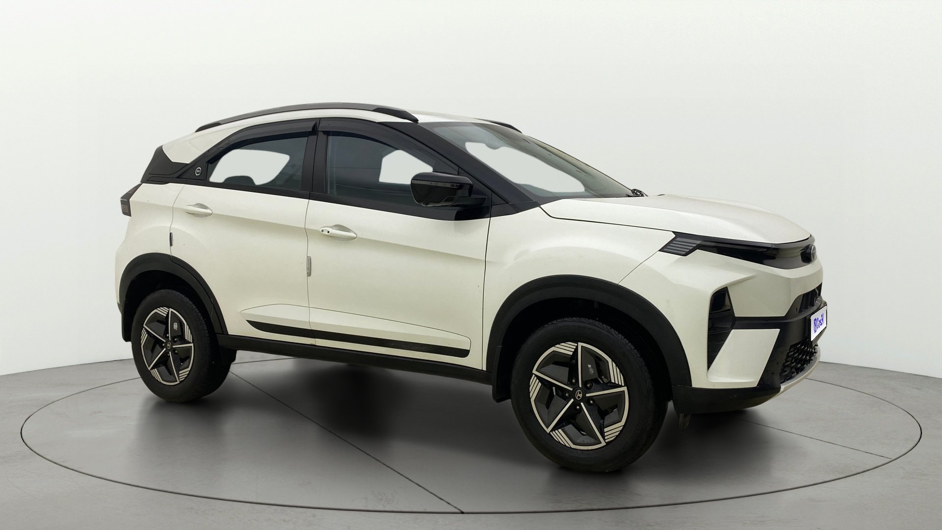 View 2024 Tata Nexon Revotron XE Image 21 Used 2024 Tata Nexon Revotron XE Image 21