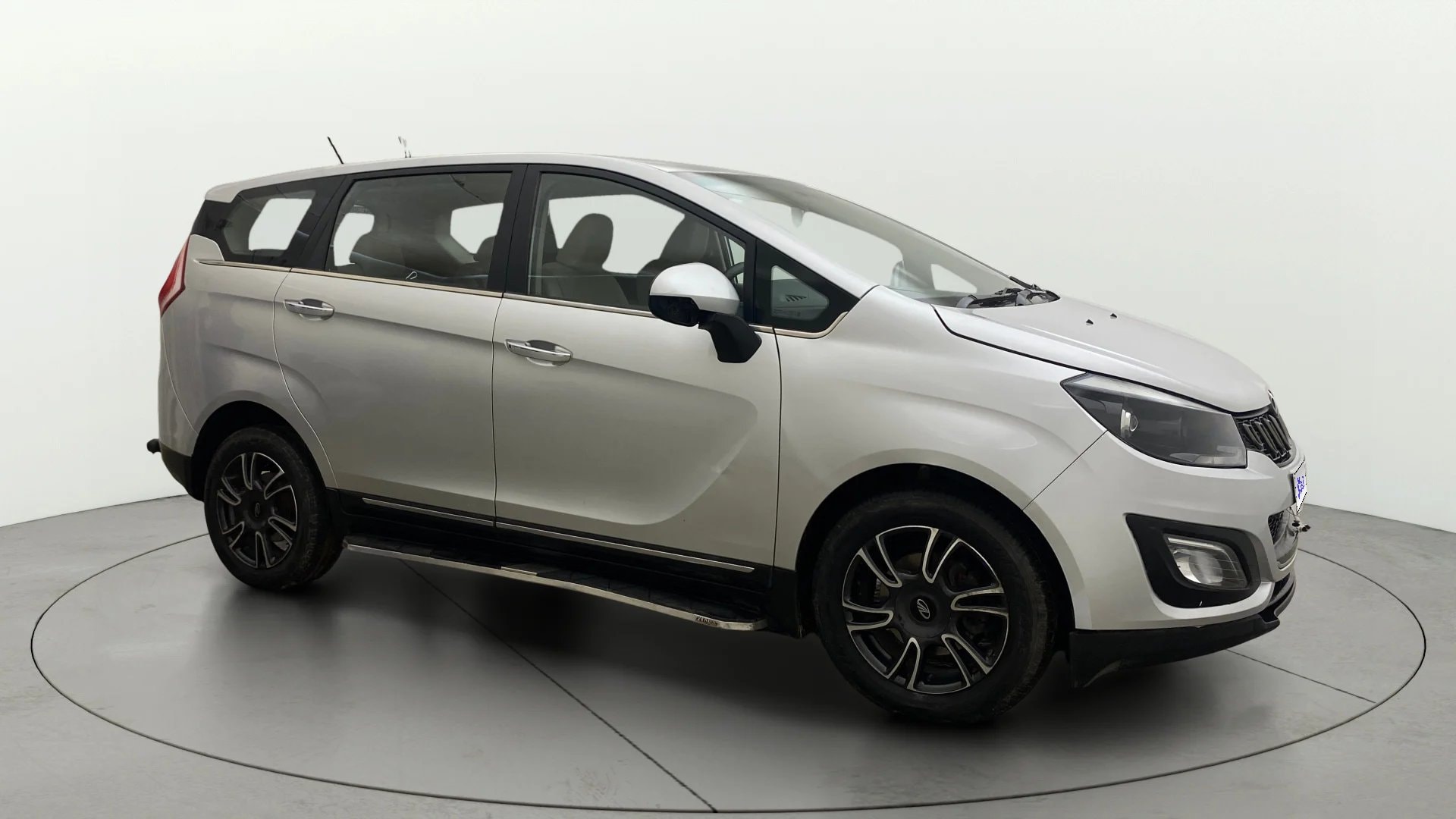 Used 2018 Mahindra Marazzo Used 2018 Mahindra Marazzo