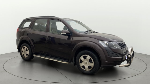 View Mahindra XUV500 Image 22 Used Mahindra XUV500 Image 22