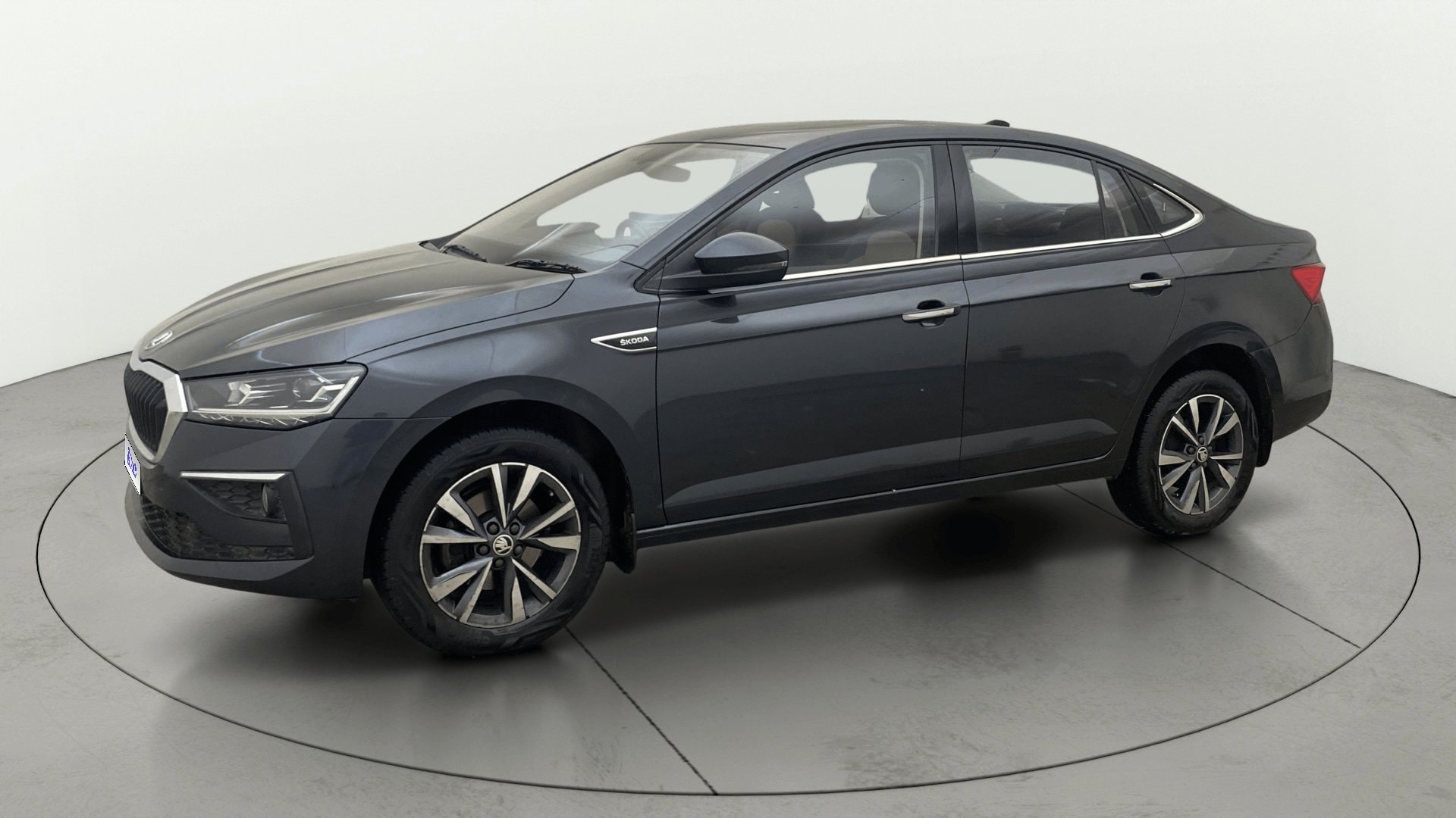 View 2023 Skoda Slavia Style 1.0 TSI MT Image 37 Used 2023 Skoda Slavia Style 1.0 TSI MT Image 37