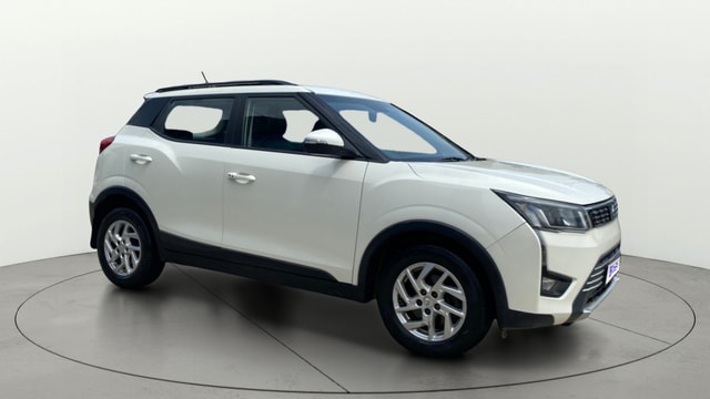 View Mahindra XUV300 Image 23 Used Mahindra XUV300 Image 23