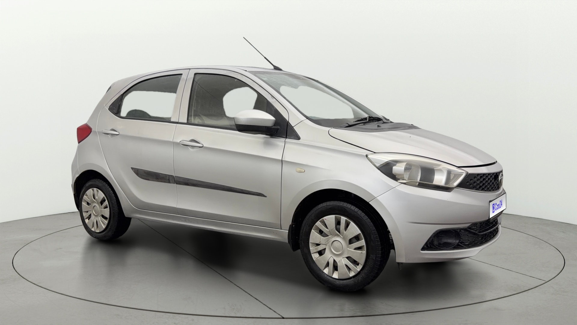 View 2019 Tata Tiago Revotorq XB Image 21 Used 2019 Tata Tiago Revotorq XB Image 21
