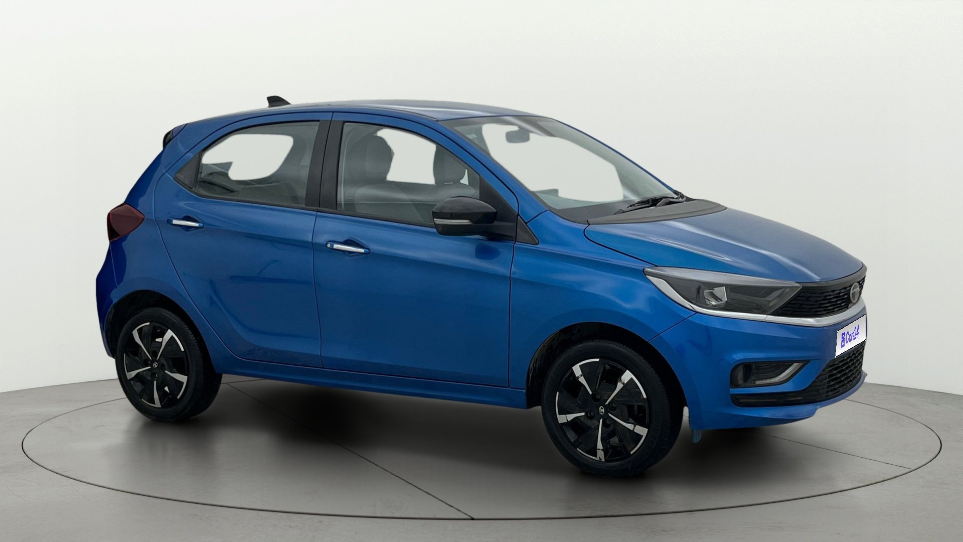 View 2025 Tata Tiago Revotorq XB Image 22 Used 2025 Tata Tiago Revotorq XB Image 22