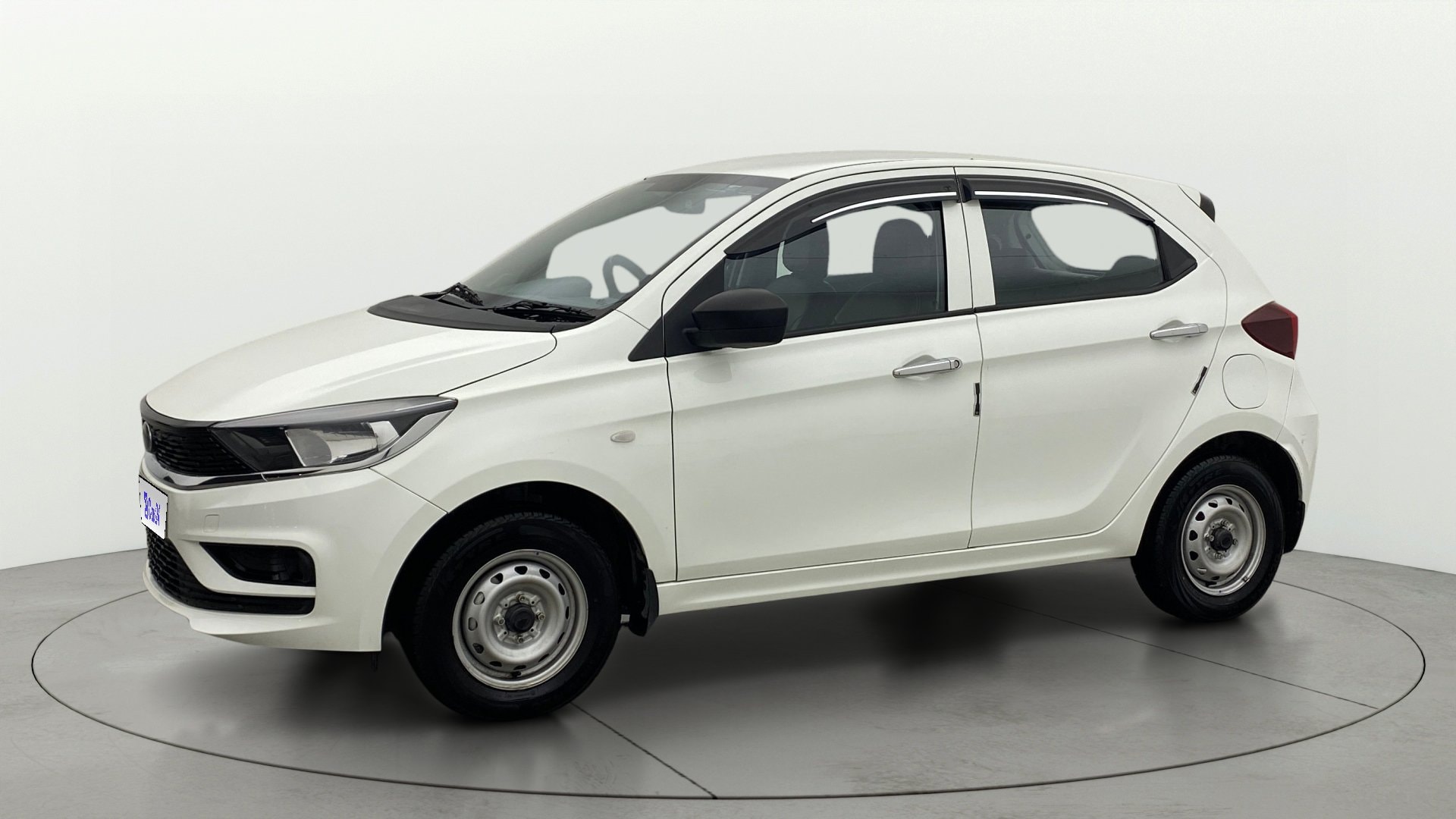 View 2025 Tata Tiago Revotorq XB Image 35 Used 2025 Tata Tiago Revotorq XB Image 35