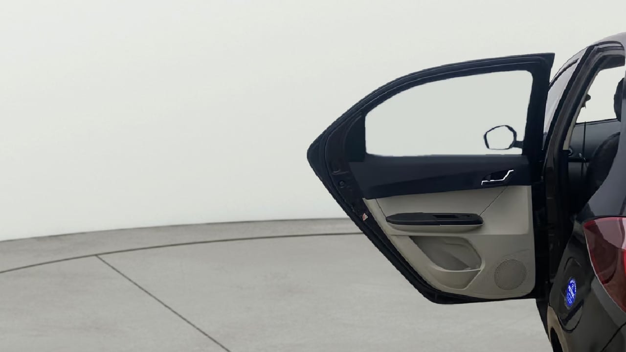 Used 2022 Tata Tiago Used 2022 Tata Tiago