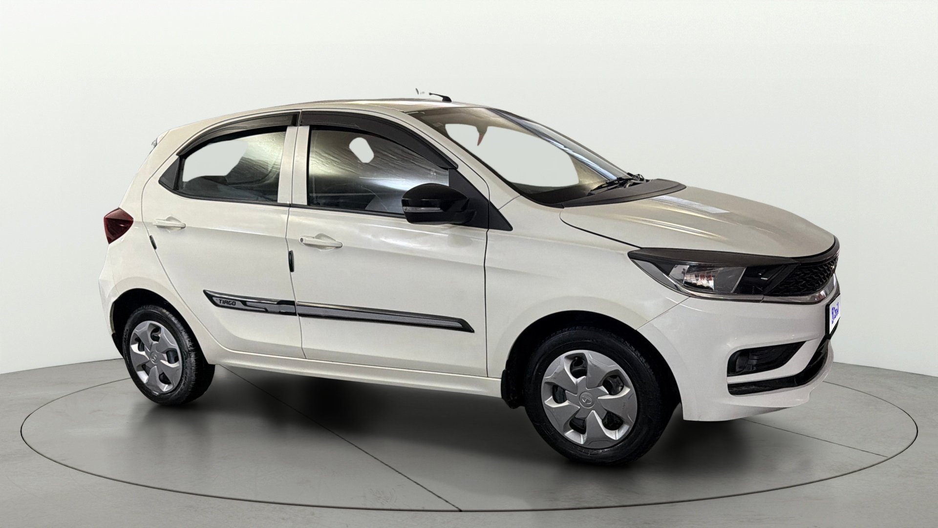 View 2023 Tata Tiago Revotorq XB Image 21 Used 2023 Tata Tiago Revotorq XB Image 21
