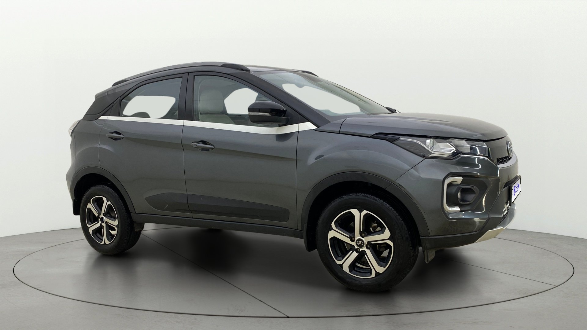 View 2022 Tata Nexon Revotorq XZA Plus AMT Image 23 Used 2022 Tata Nexon Revotorq XZA Plus AMT Image 23