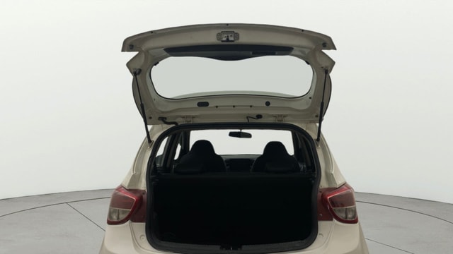View Hyundai Grand i10 Image 16 Used Hyundai Grand i10 Image 16