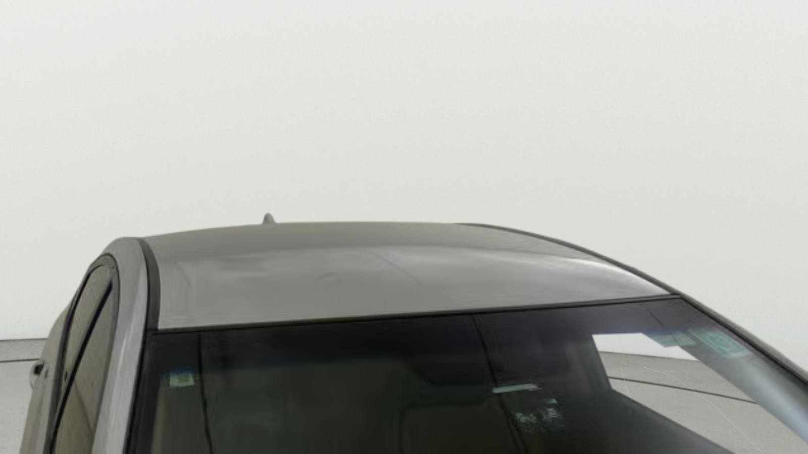 View 2013 Hyundai Fluidic Verna 1.6 VTVT SX Image 6 Used 2013 Hyundai Fluidic Verna 1.6 VTVT SX Image 6