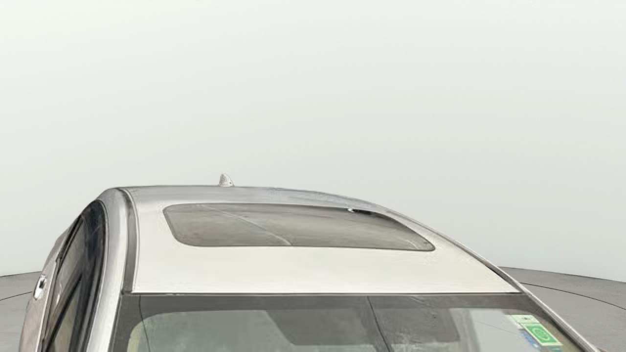 View 2017 Honda City ZX MT Diesel Anniversary Edition Image 7 Used 2017 Honda City ZX MT Diesel Anniversary Edition Image 7