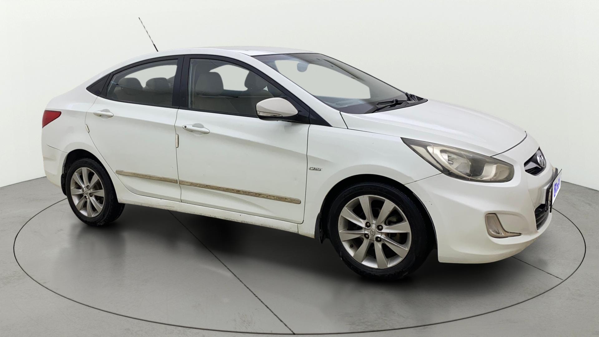 View 2013 Hyundai Fluidic Verna 1.6 CRDI SX Image 21 Used 2013 Hyundai Fluidic Verna 1.6 CRDI SX Image 21
