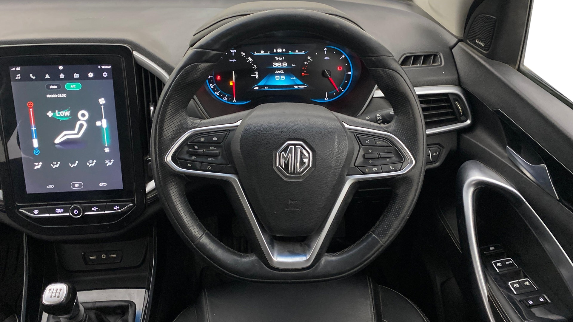 View 2020 MG Hector Sharp Diesel Image 12 Used 2020 MG Hector Sharp Diesel Image 12
