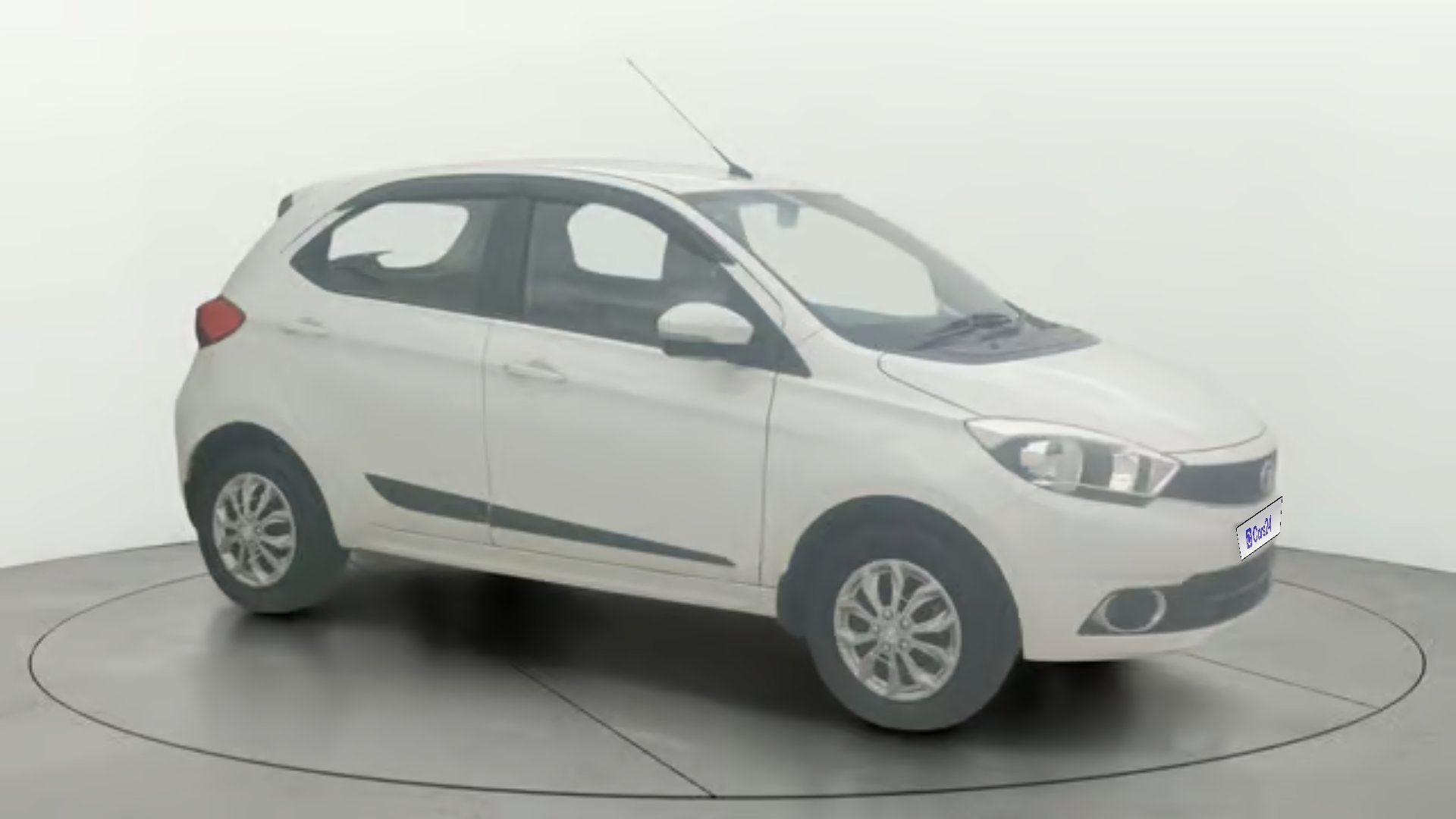 View 2019 Tata Tiago Revotorq XB Image 35 Used 2019 Tata Tiago Revotorq XB Image 35