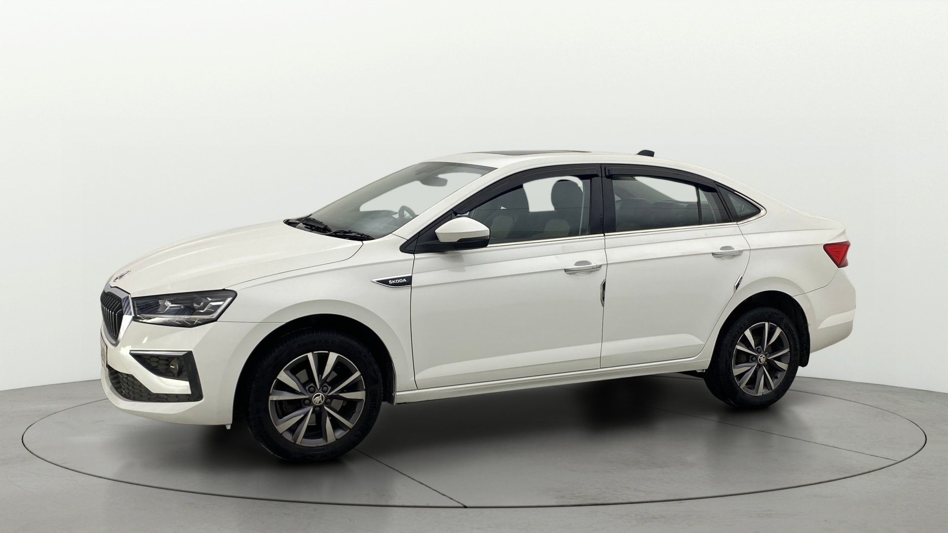 View 2023 Skoda Slavia Style 1.0 TSI AT Image 37 Used 2023 Skoda Slavia Style 1.0 TSI AT Image 37