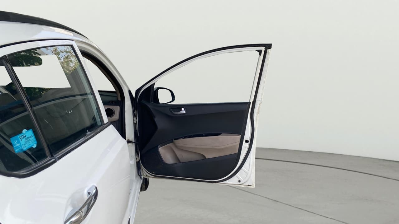 View 2016 Hyundai Grand i10 Asta AT 1.2 Kappa VTVT Image 45 Used 2016 Hyundai Grand i10 Asta AT 1.2 Kappa VTVT Image 45