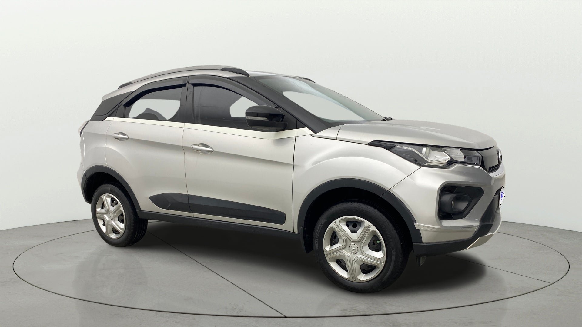 View 2020 Tata Nexon Revotron XZ Image 21 Used 2020 Tata Nexon Revotron XZ Image 21