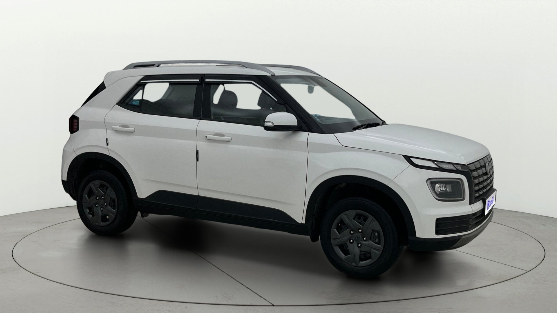 View 2024 Hyundai Venue S(O) Plus 1.2 Petrol MT Image 21 Used 2024 Hyundai Venue S(O) Plus 1.2 Petrol MT Image 21