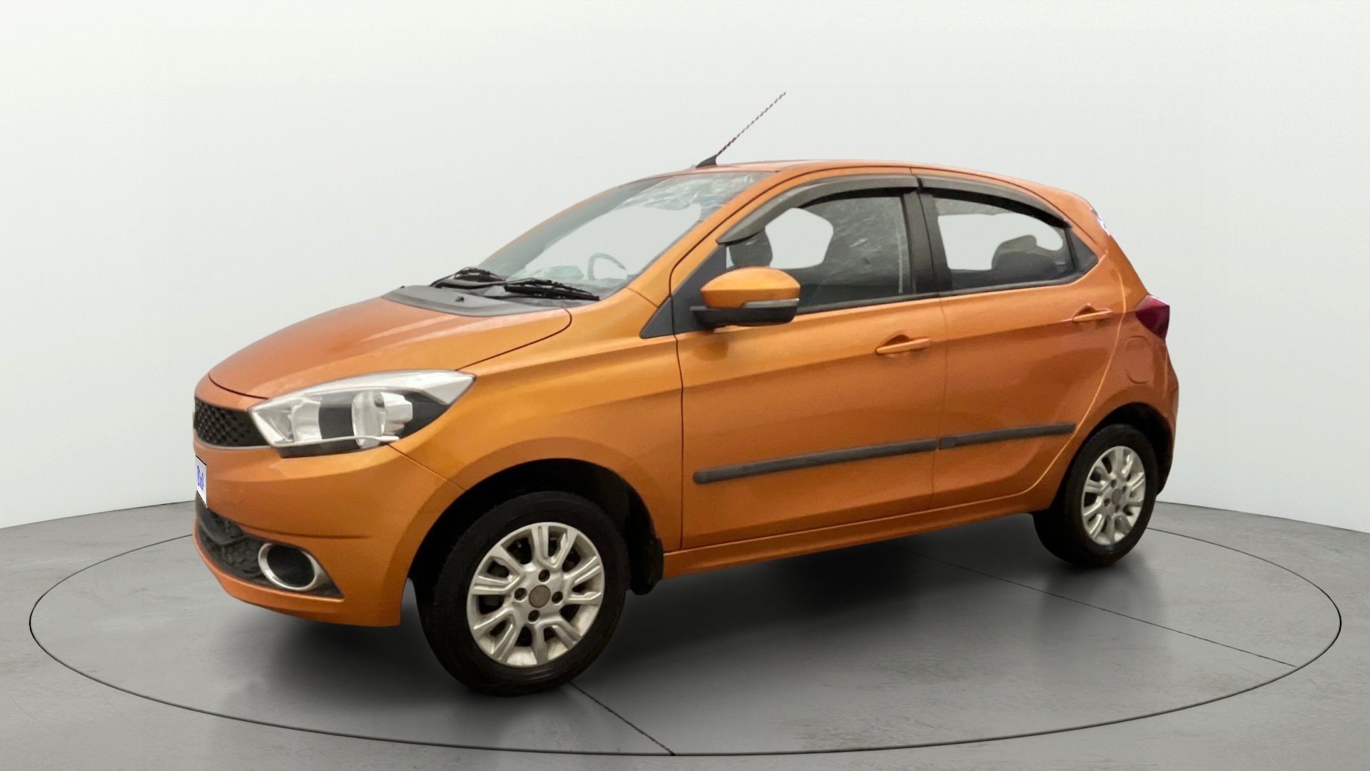 View 2018 Tata Tiago Revotorq XB Image 20 Used 2018 Tata Tiago Revotorq XB Image 20