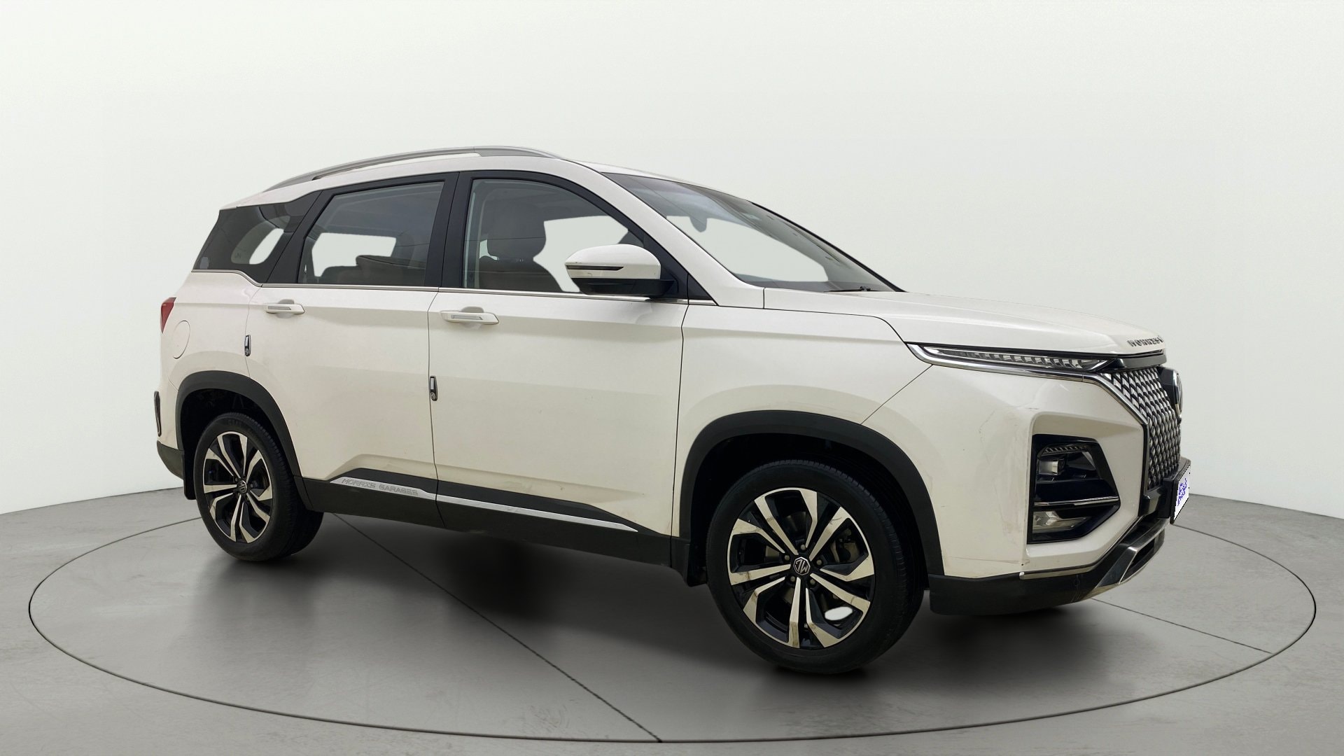 View 2023 MG Hector Plus Sharp Pro 7 Seater Diesel Image 24 Used 2023 MG Hector Plus Sharp Pro 7 Seater Diesel Image 24