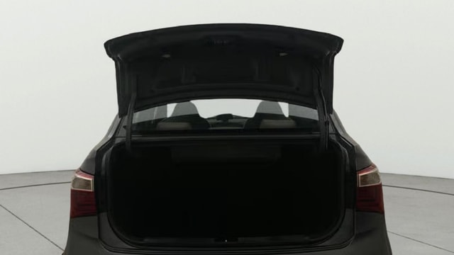 View Hyundai Xcent Image 16 Used Hyundai Xcent Image 16
