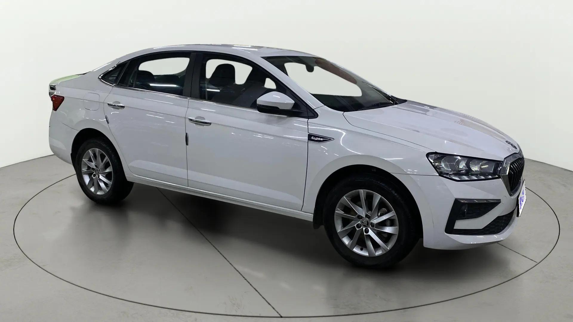View 2024 Skoda Slavia Ambition 1.0 TSI MT Image 21 Used 2024 Skoda Slavia Ambition 1.0 TSI MT Image 21
