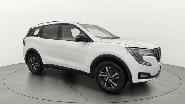 View Mahindra XUV700 Image 23 Used Mahindra XUV700 Image 23