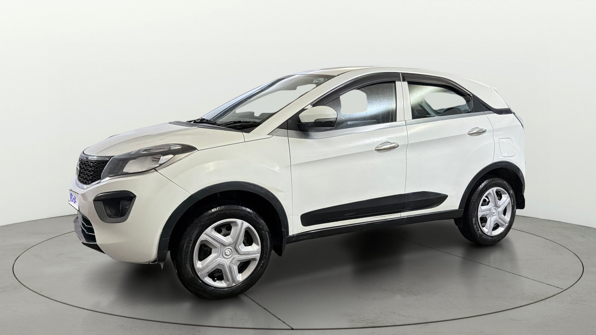 View 2018 Tata Nexon Revotron XM Image 35 Used 2018 Tata Nexon Revotron XM Image 35