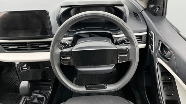 View Tata Nexon Image 21 Used Tata Nexon Image 21