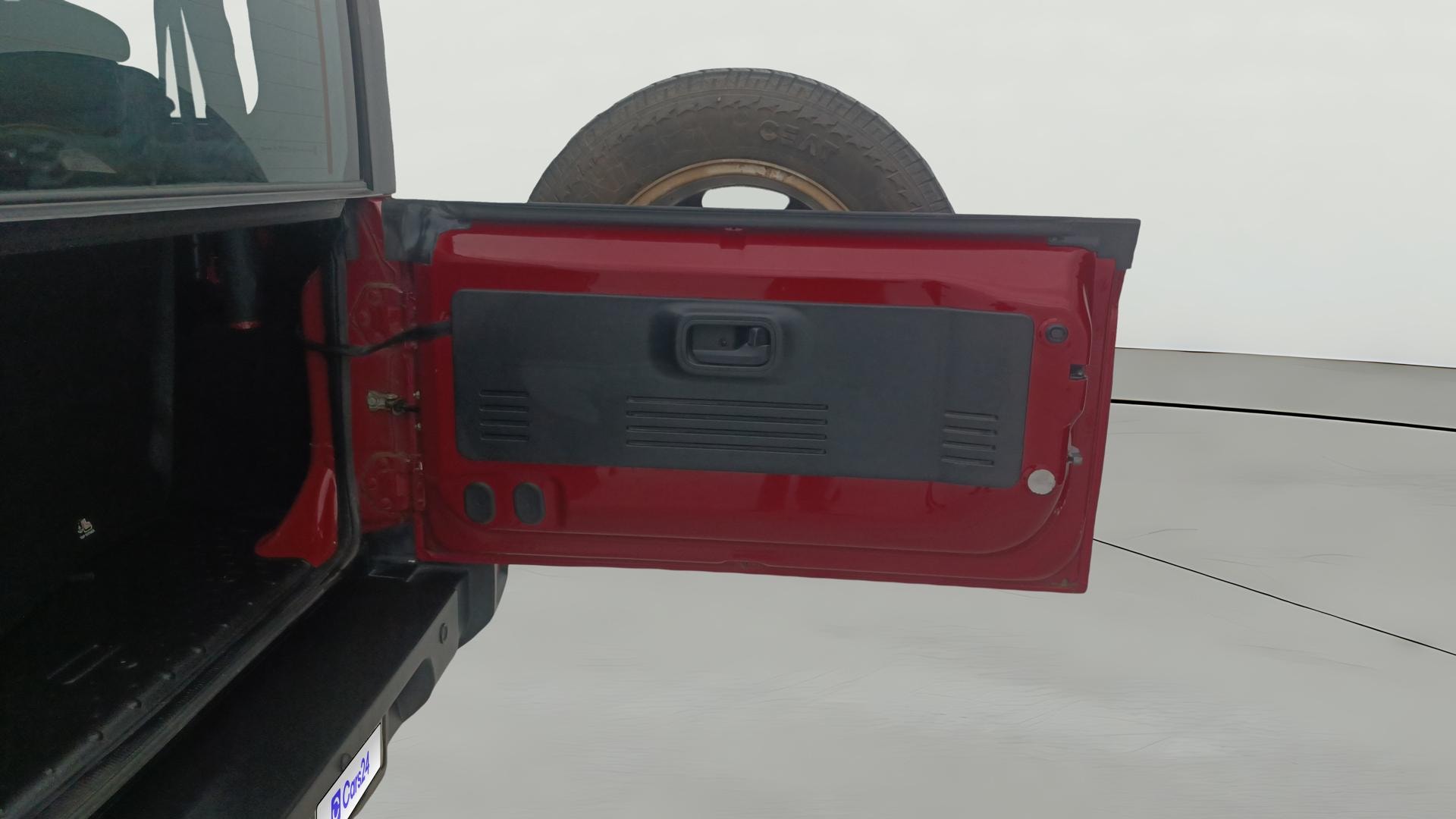 View 2022 Mahindra Thar AX Standard Manual Soft Top 6 Seater Image 17 Used 2022 Mahindra Thar AX Standard Manual Soft Top 6 Seater Image 17