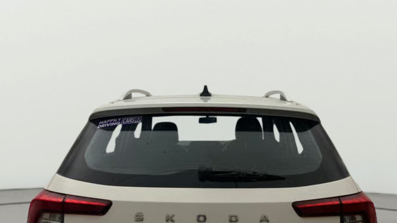 View 2022 Skoda Kushaq Ambition Classic 1.0 TSI MT Image 5 Used 2022 Skoda Kushaq Ambition Classic 1.0 TSI MT Image 5
