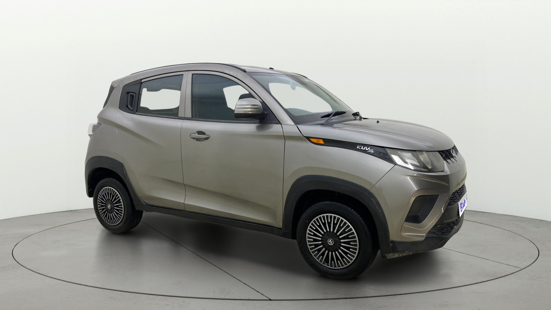 View 2018 Mahindra KUV100 K2 Petrol BS IV Image 21 Used 2018 Mahindra KUV100 K2 Petrol BS IV Image 21