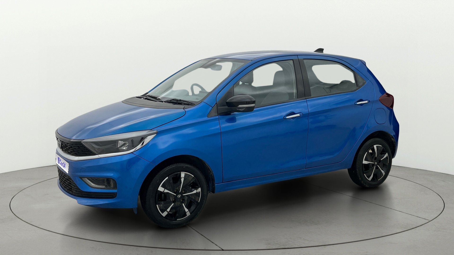 View 2025 Tata Tiago Revotorq XB Image 36 Used 2025 Tata Tiago Revotorq XB Image 36