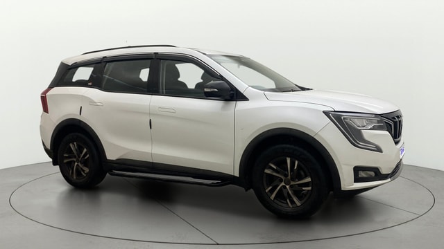 View Mahindra XUV700 Image 38 Used Mahindra XUV700 Image 38