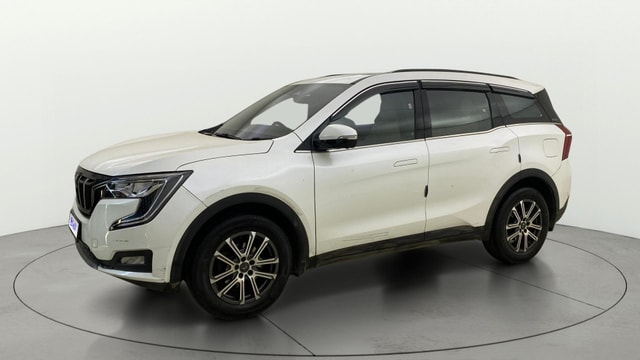 View Mahindra XUV700 Image 23 Used Mahindra XUV700 Image 23