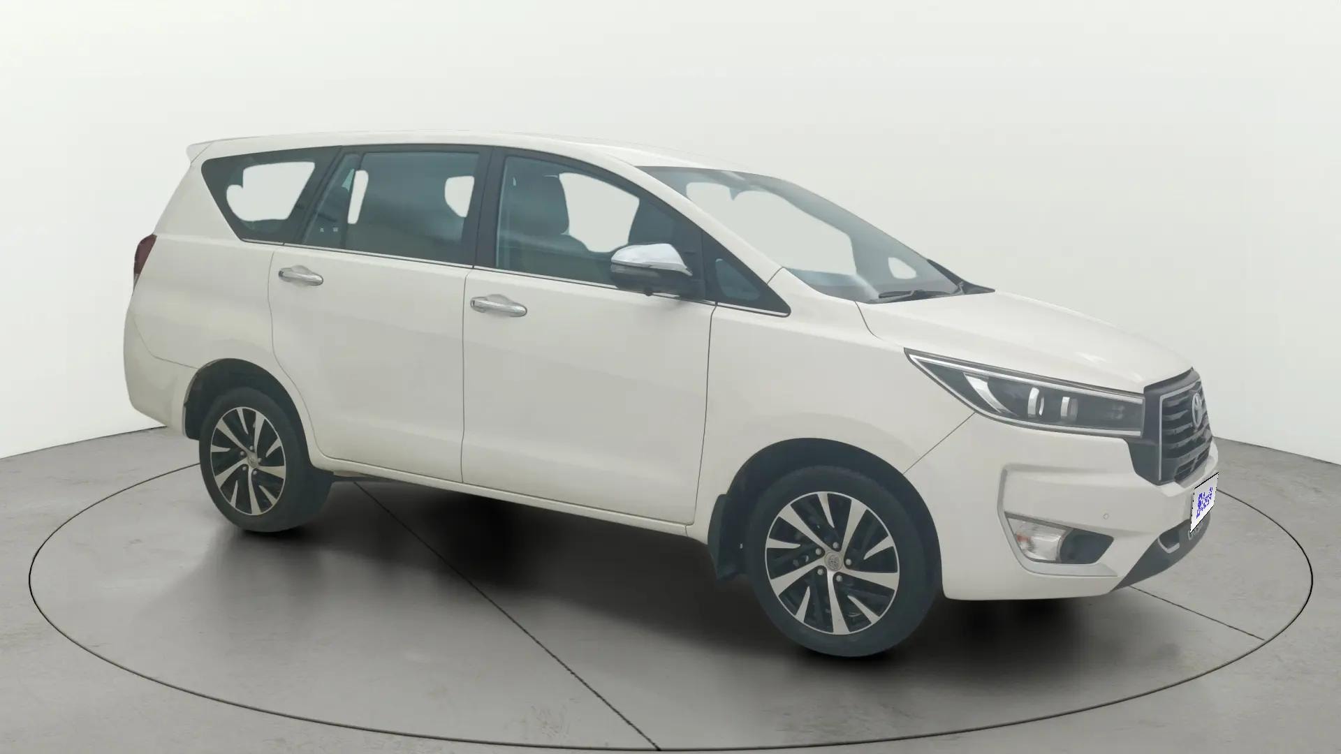 Used 2025 Toyota Innova Crysta Used 2025 Toyota Innova Crysta