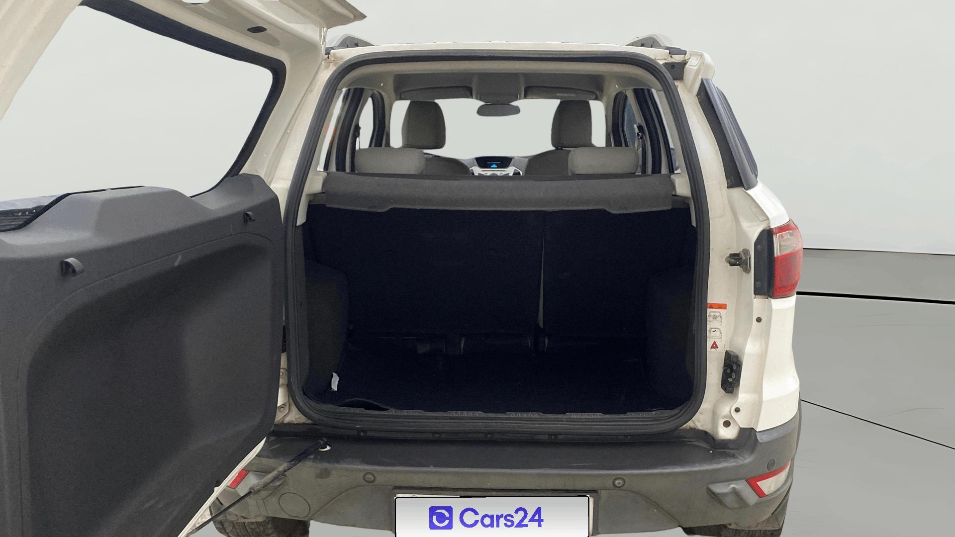 View 2018 Ford EcoSport 1.5 TDCi Diesel Ambiente BS IV Image 37 Used 2018 Ford EcoSport 1.5 TDCi Diesel Ambiente BS IV Image 37