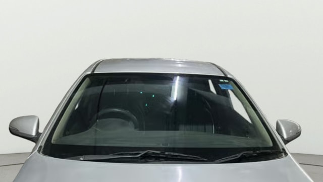 View Hyundai Verna Image 30 Used Hyundai Verna Image 30