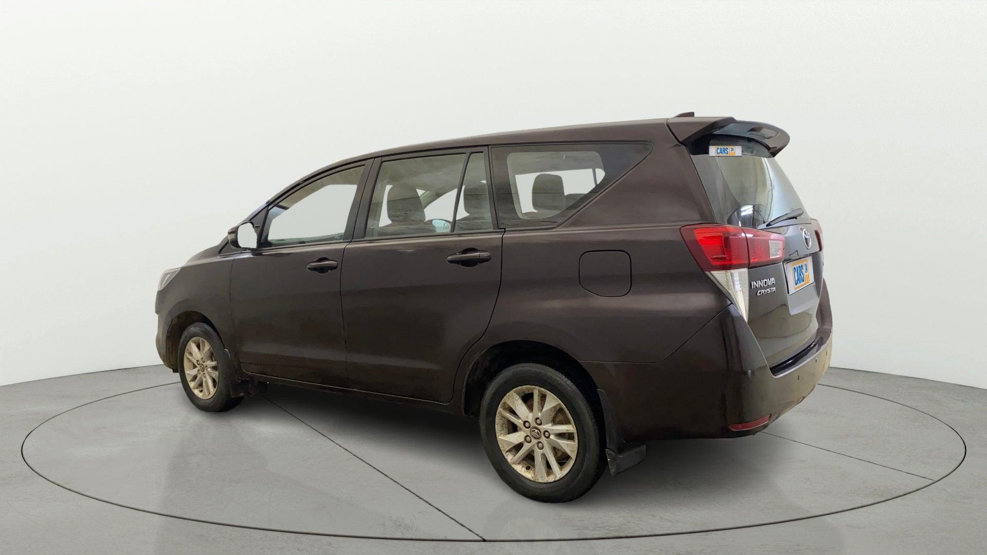 View 2018 Toyota Innova Crysta 2.4 G MT 7-Seater BS IV Image 2 Used 2018 Toyota Innova Crysta 2.4 G MT 7-Seater BS IV Image 2