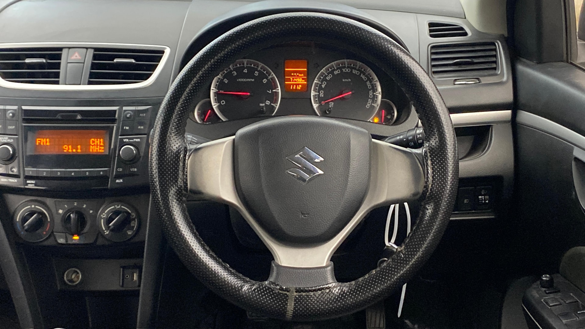 View 2015 Maruti Suzuki 1000 Base Variant Image 20 Used 2015 Maruti Suzuki 1000 Base Variant Image 20
