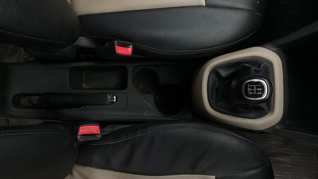 View Hyundai Grand i10 Image 38 Used Hyundai Grand i10 Image 38
