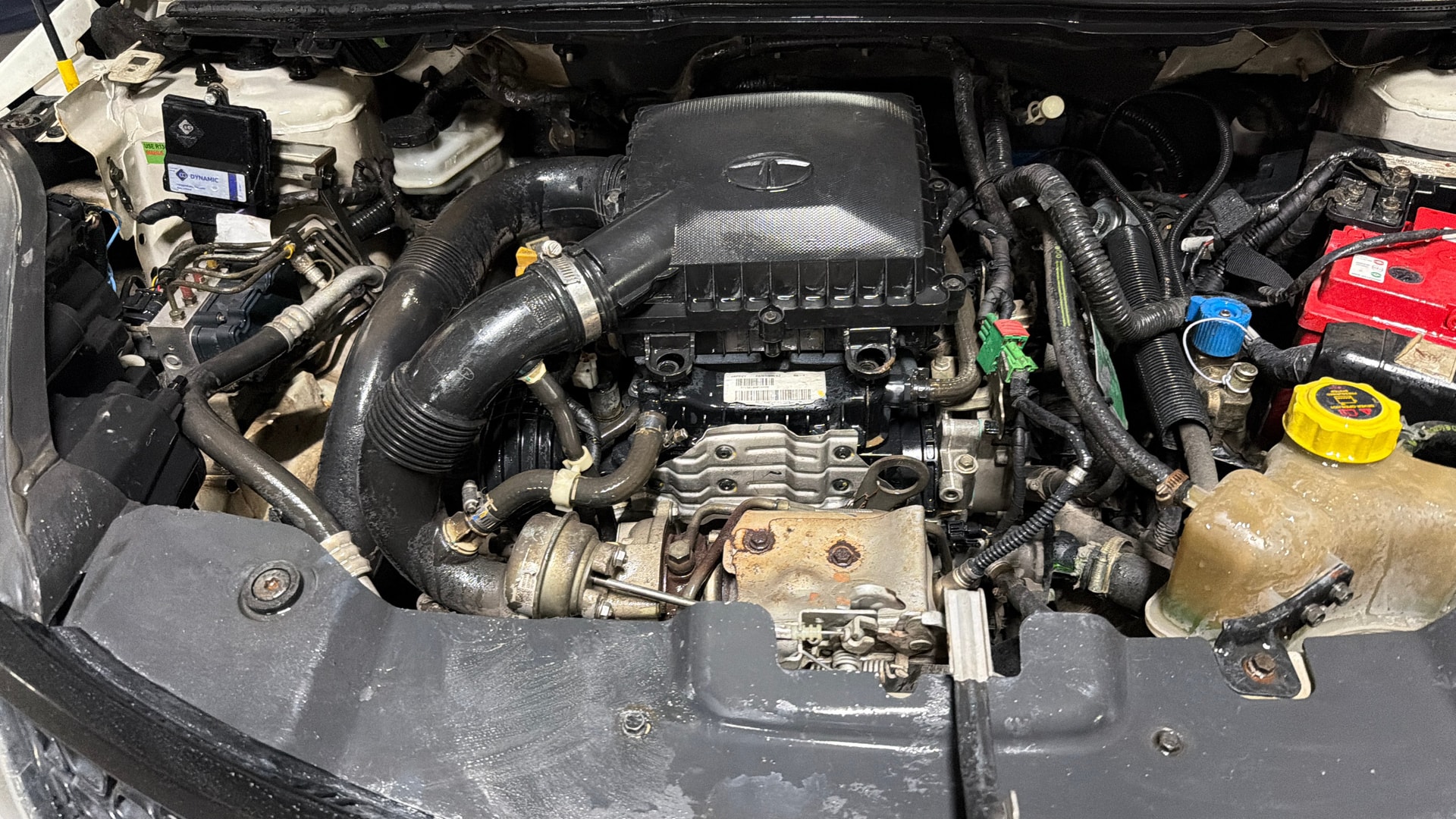 View 2018 Tata Nexon Revotron XM Image 3 Used 2018 Tata Nexon Revotron XM Image 3