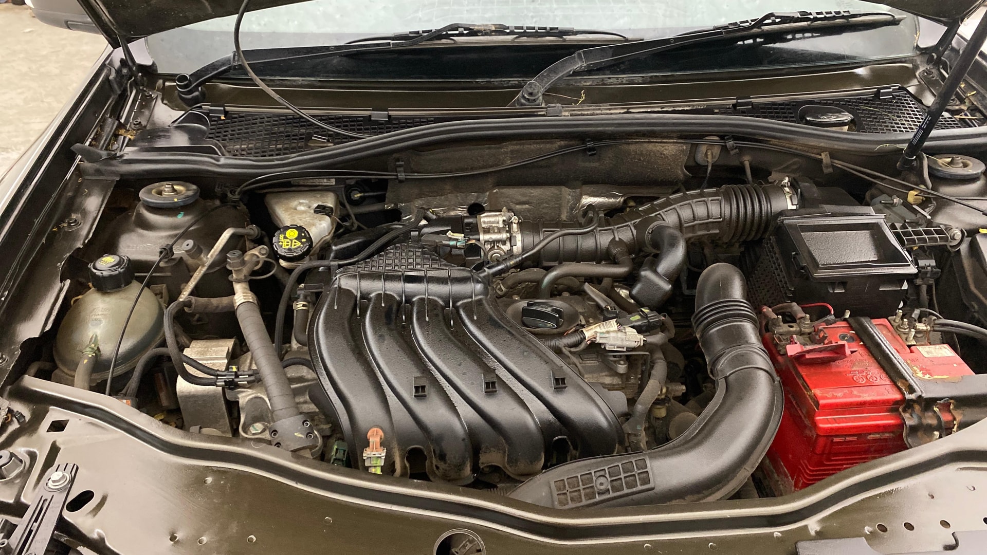 View 2020 Renault Duster Petrol RXZ Image 3 Used 2020 Renault Duster Petrol RXZ Image 3
