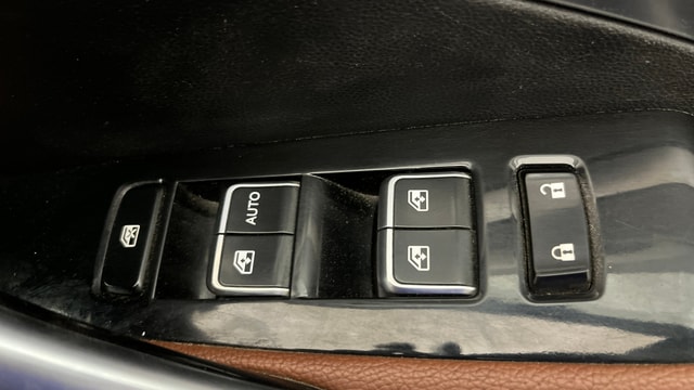 View MG Hector Plus Image 41 Used MG Hector Plus Image 41