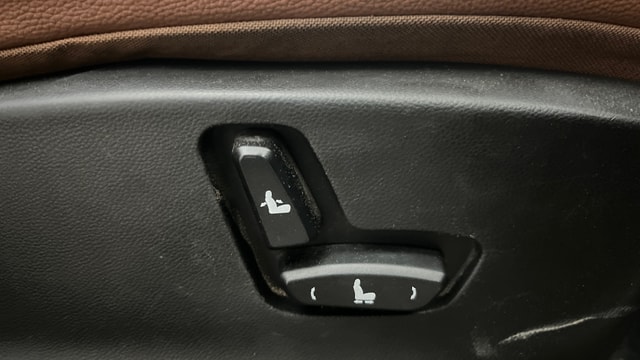 View MG Hector Plus Image 12 Used MG Hector Plus Image 12